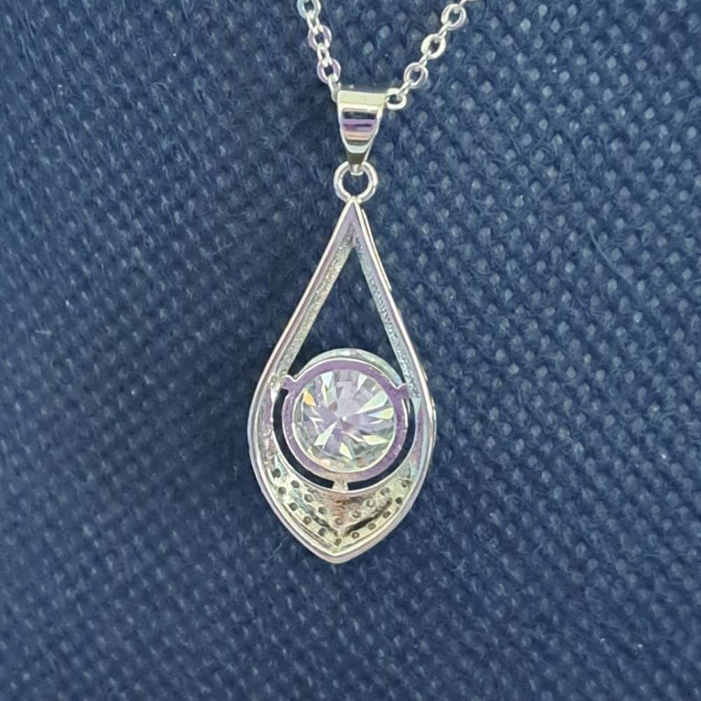 MOSSINITE NECKLACE 3CT - Picture 6 of 7